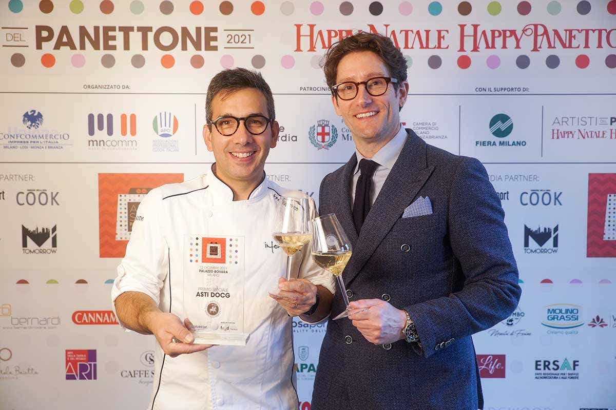 Da sinistra, Francesco Borioli e Giacomo Pondini A Luigi Biasetto il premio Artisti del Panettone 2021