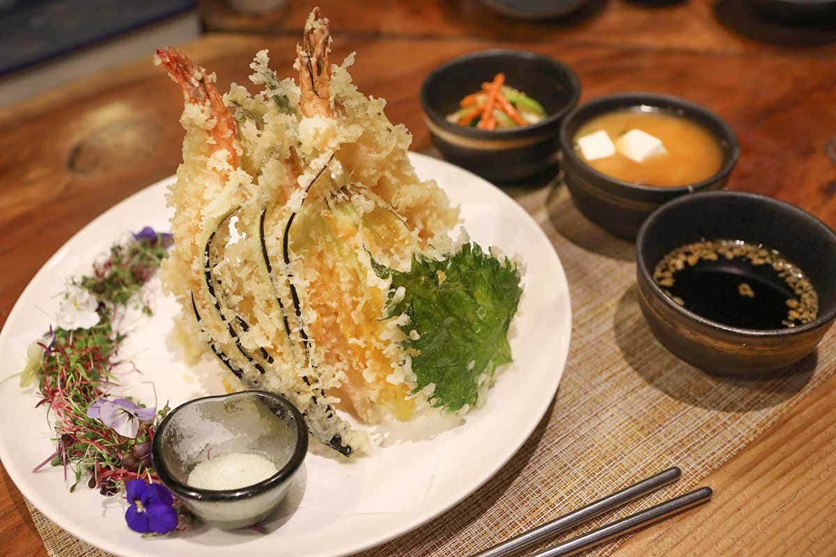 Alcune delle specialità fusion che si possono gustare da Finger's A.R.T.S. All'Arcimboldi di Milano debutta il nuovo progetto di Roberto Okabe: A.R.T.S.