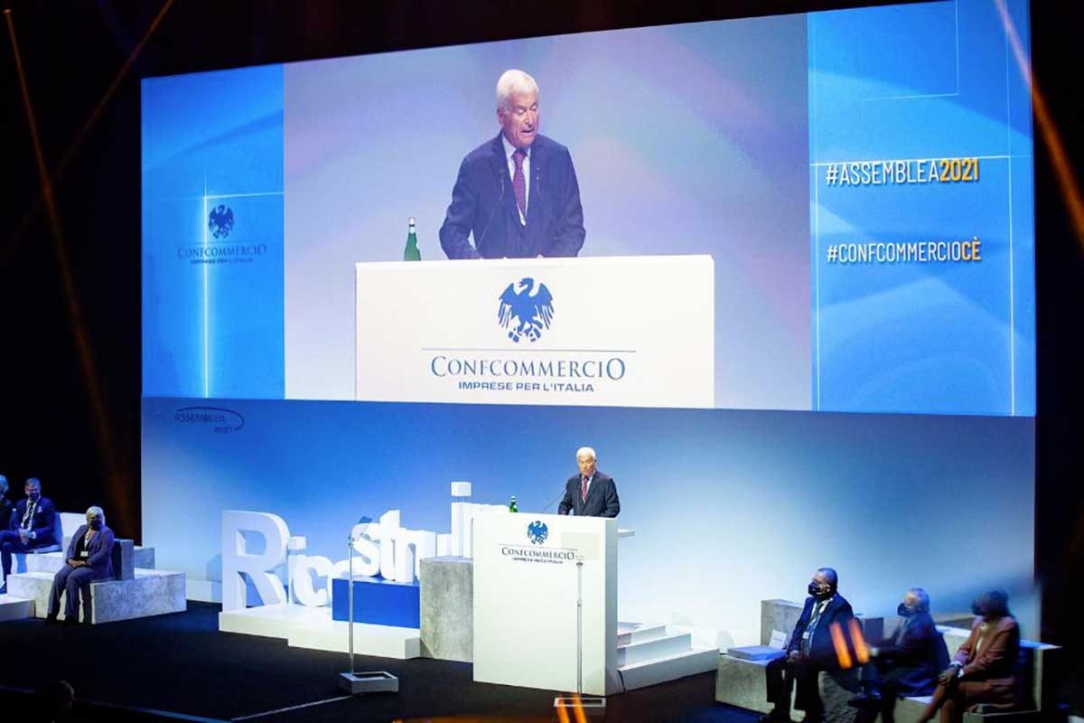 Carlo Sangalli, presidente Confcommercio durante l'assemblea annuale Confcommercio: spesa per bar, ristoranti e hotel giù di 34 miliardi a fine 2021