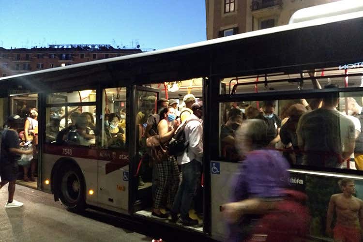 Mezzi pubblici sul banco degli imputati - 