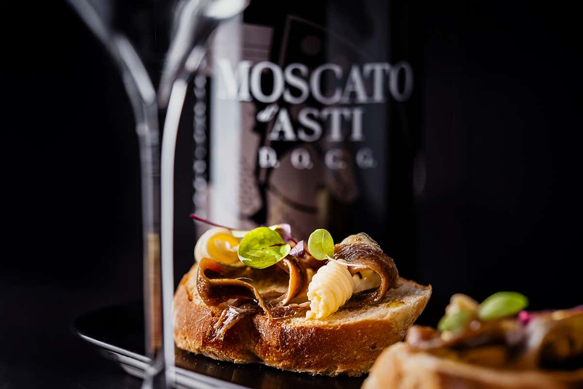 Tra Asti Docg, Canelli Docg e Strevi Doc: l’autunno del Moscato Bianco piemontese Tra Asti Docg, Canelli Docg e Strevi Doc: l’autunno del Moscato Bianco piemontese