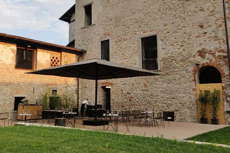 un'area ristorante all'interno del monastero di Astino A Bergamo&nbsp; il Premio del PaesaggioAstino e il cibo guardano all'Europa