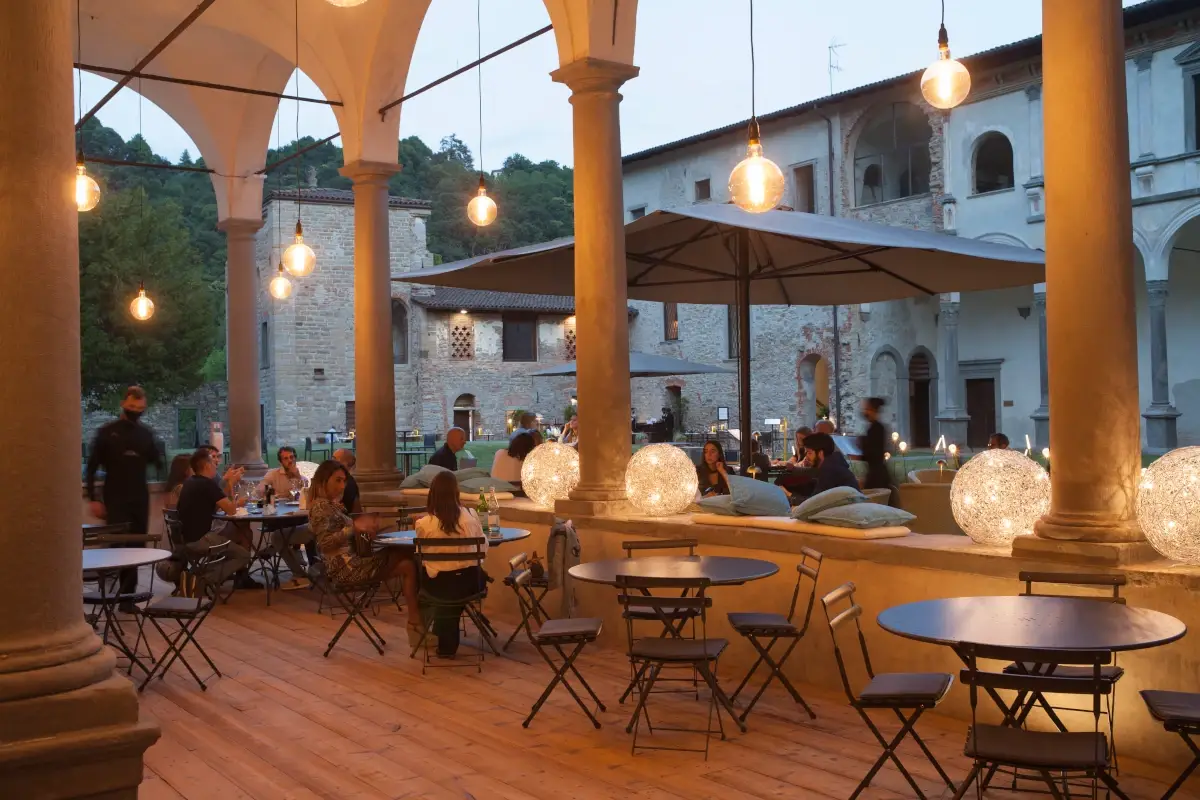Il Monastero di Astino&nbsp; Da Vittorio sbarca a Milano: il 4 luglio apre a CityLife