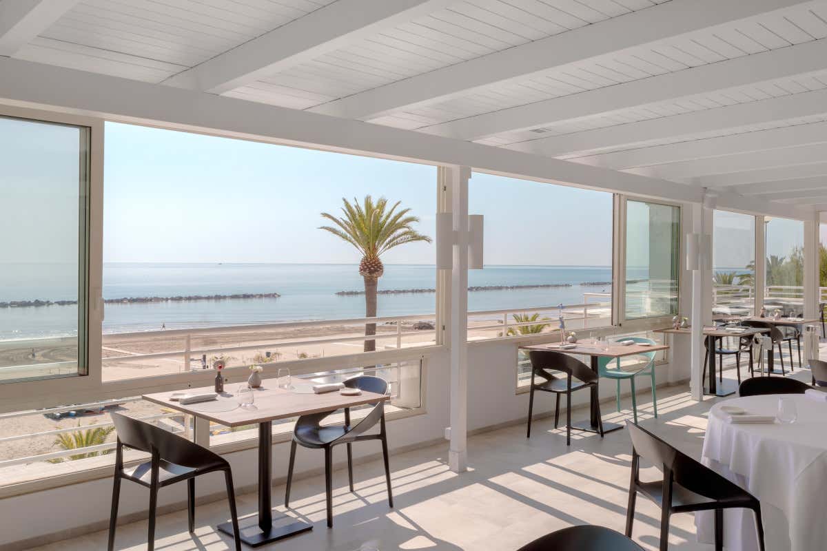 Mangiare all'aria aperta: ecco alcuni ristoranti da Milano alla Sicilia Mangiare all'aria aperta: ecco alcuni ristoranti da Milano alla Sicilia