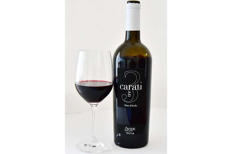 (Da una terra vocata ai grandi vini il 3 Carati 2014 di Avide) (Da una terra vocata ai grandi vini il 3 Carati 2014 di Avide)
