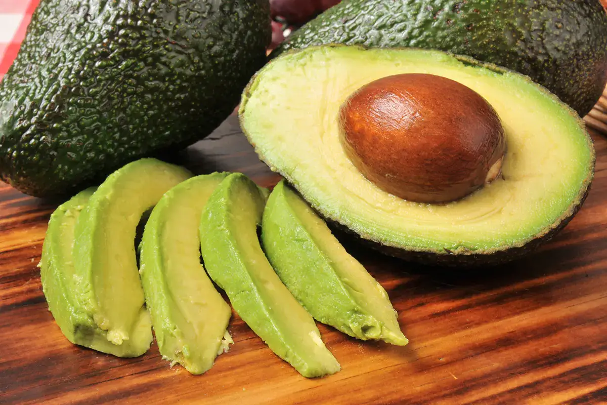 L'avocado &egrave; l'alimento benefico pi&ugrave; venduto in Gdo L'avocado &egrave; l'alimento benefico pi&ugrave; venduto al supermercato