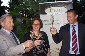 Da sinistra: Mario Peri, Maria Bigogno Peri e Andrea Peri
