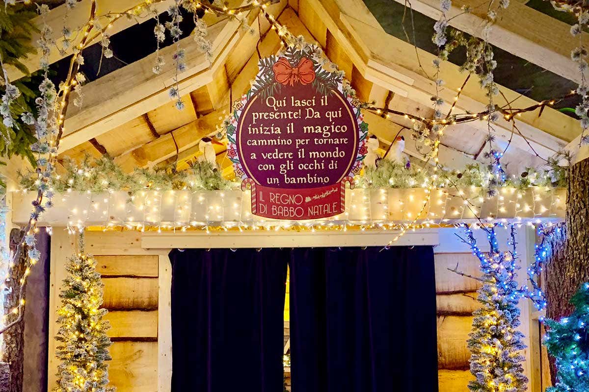 L'ingresso al Regno di Babbo Natale Per trovare Babbo Natale non occorre andare in Lapponia, basta un giro nella Tuscia