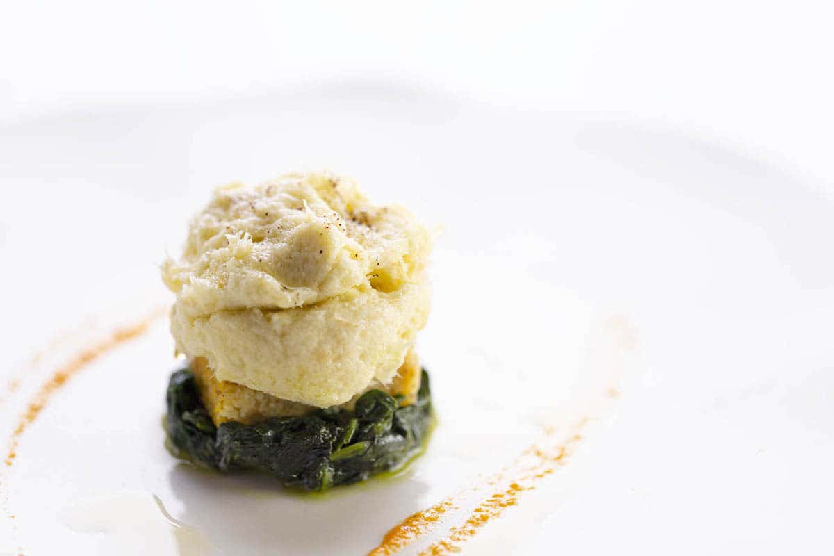 Baccalà mantecato al latte microfiltrato, spinaci e polenta Tra moglie e marito… mettiamoci pure un’Osteria