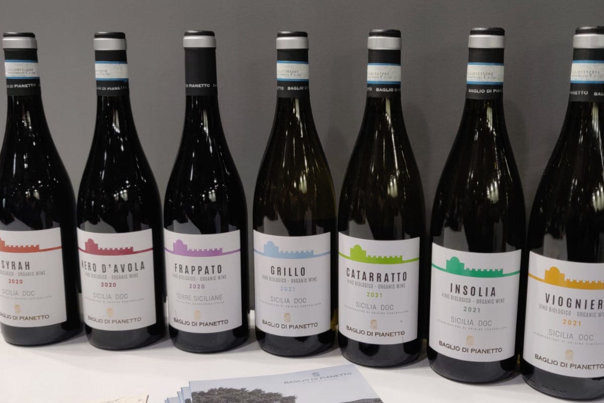 Alcune delle etichette di Baglio di Pianetto Baglio di Pianetto, vino 100% biologico alle pendici dell'Etna