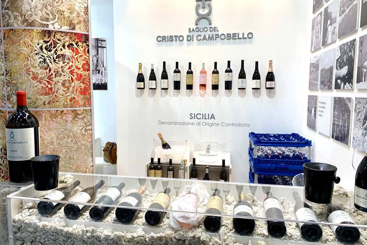 Vino e suolo in primo piano a Vinitaly Baglio del Cristo di Campobello Sicilia da degustare Vino e suolo in primo piano a Vinitaly Baglio del Cristo di Campobello Sicilia da degustare