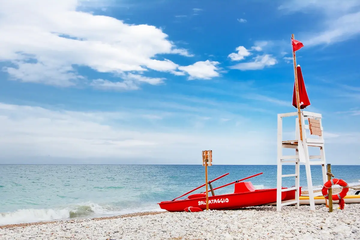 &Egrave; successo di nuovo, arriva l&rsquo;estate e mancano 250mila lavoratori del turismo