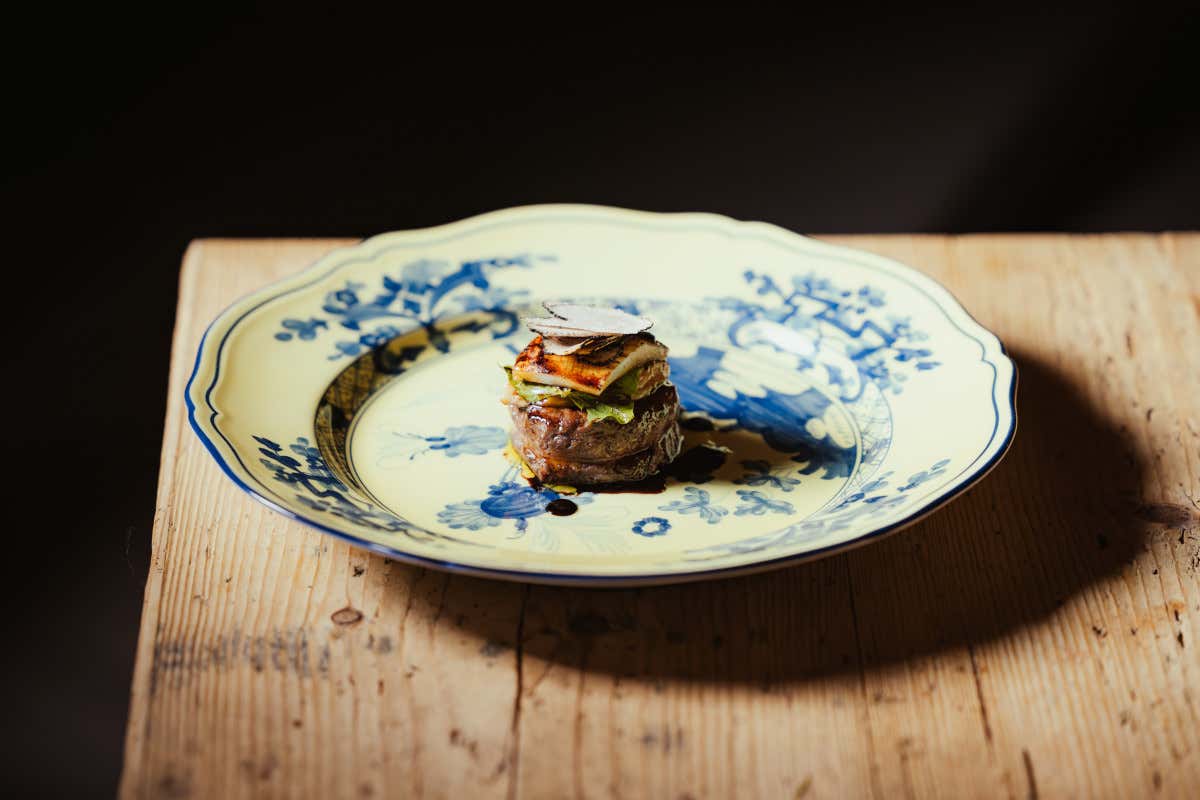 Baita Piè Tofana: l'arte dell'ospitalità e della cucina tra le Dolomiti