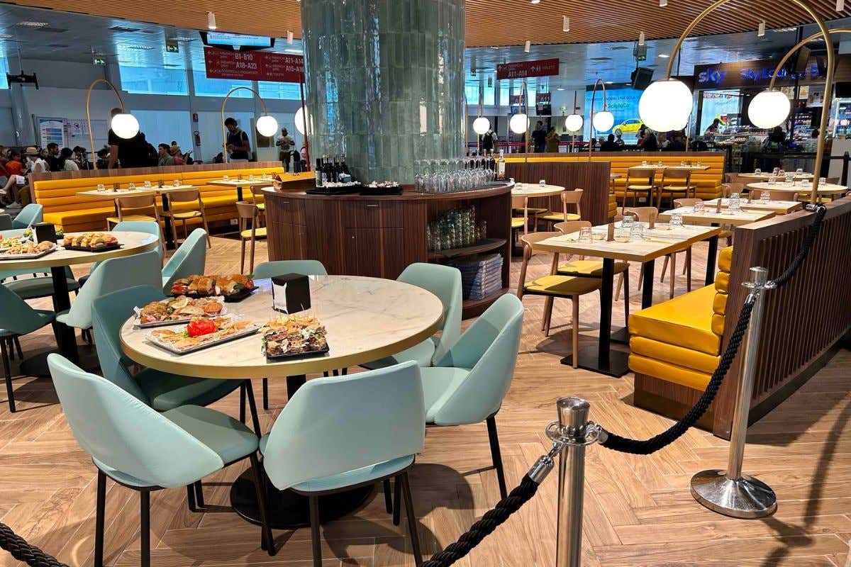 Ciccio Sultano apre “I Banchi” all'aeroporto Falcone e Borsellino Ciccio Sultano apre “I Banchi” all'aeroporto Falcone e Borsellino