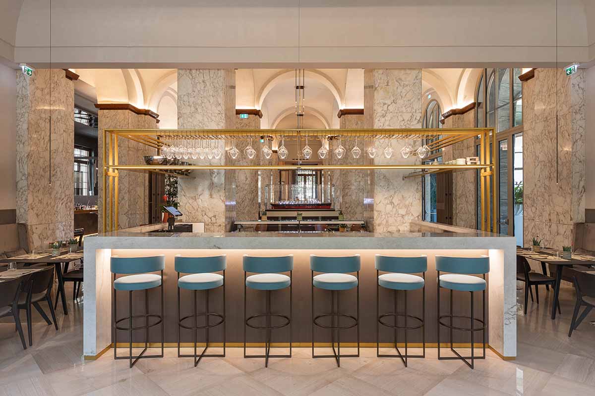 Ammos Fish Bar Da banca a hotel: la storia del Palazzo BN di Lecce