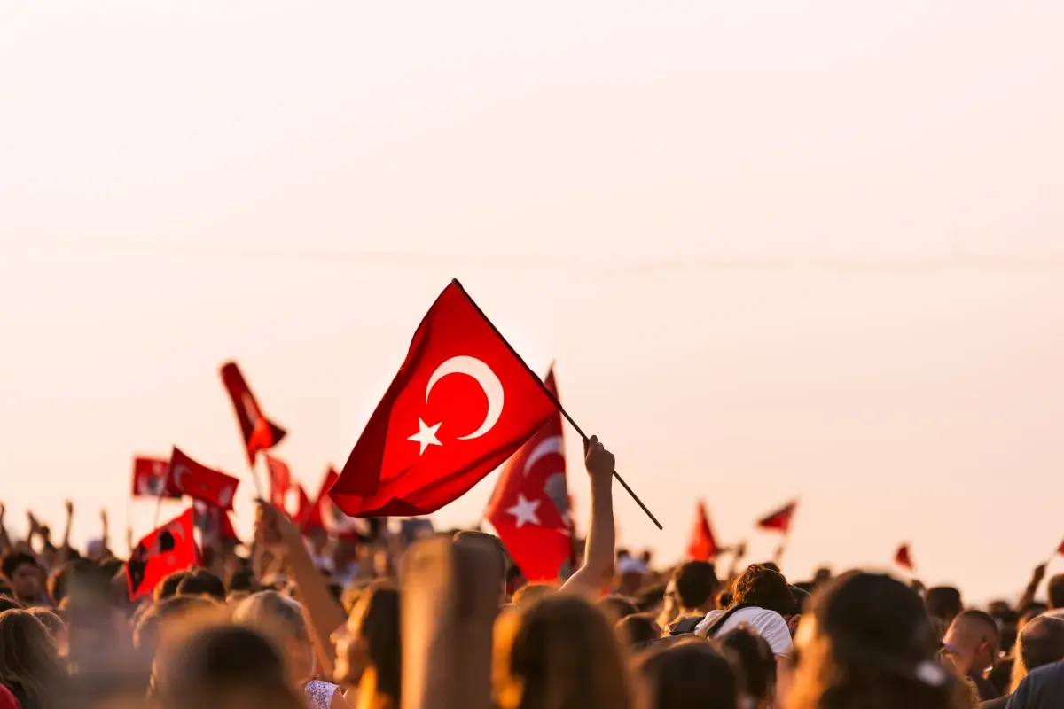 Da Turkey a T&uuml;rkiye: cosa c&rsquo;&egrave; dietro il cambio di nome di citt&agrave; e nazioni?
