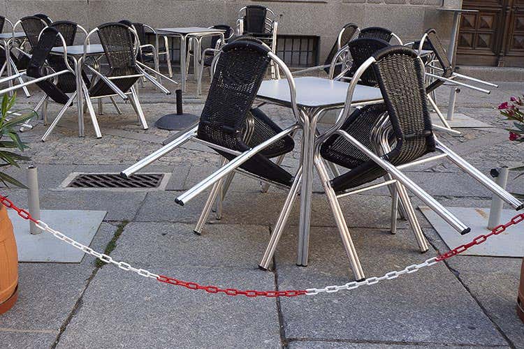 Bar ancora penalizzati dall'ultimo decreto - Decreto, mazzata da 470 milioni  per bar, locali notturni e catering