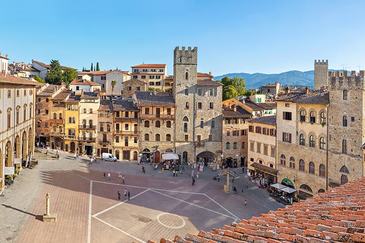 Ad Arezzo bar e ristoranti soffrono l'assenza di turisti - Bar e ristoranti affondano Fatturati giù fino all’80%
