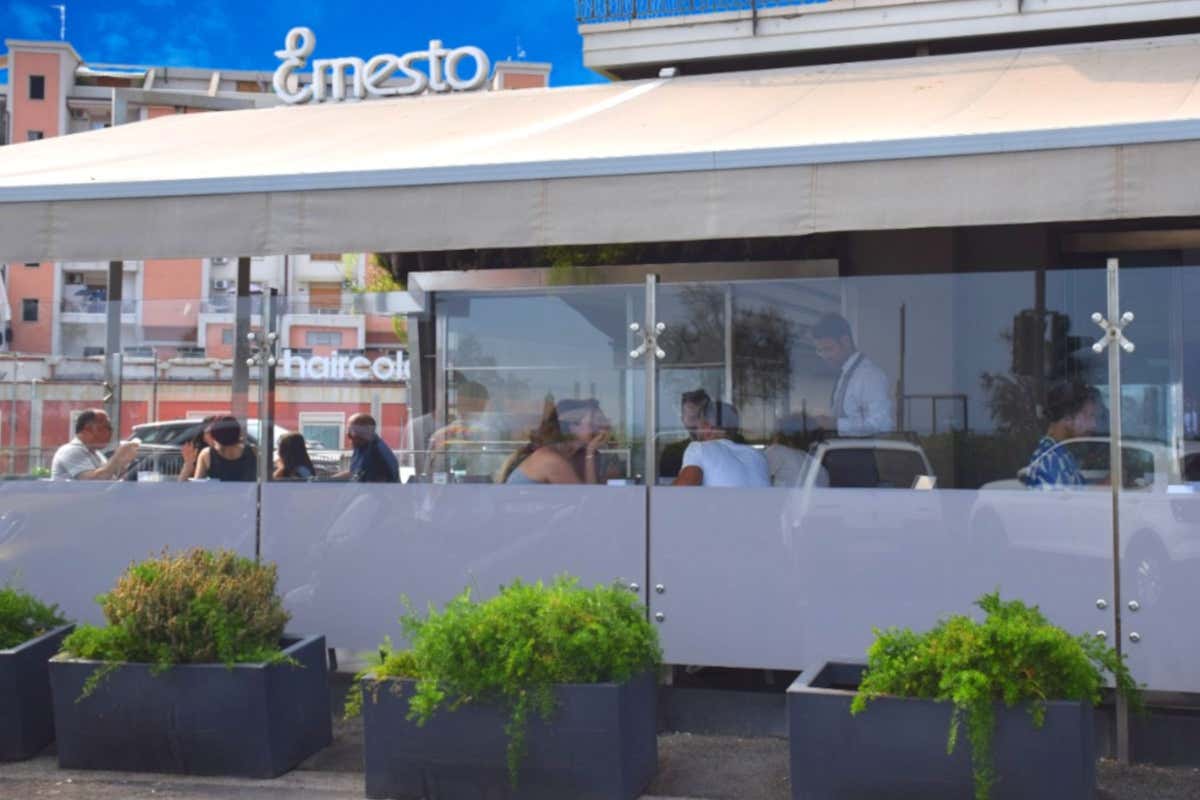 Bar Ernesto: 50 anni di tradizione e gusto a Catania Bar Ernesto: 50 anni di tradizione e gusto a Catania