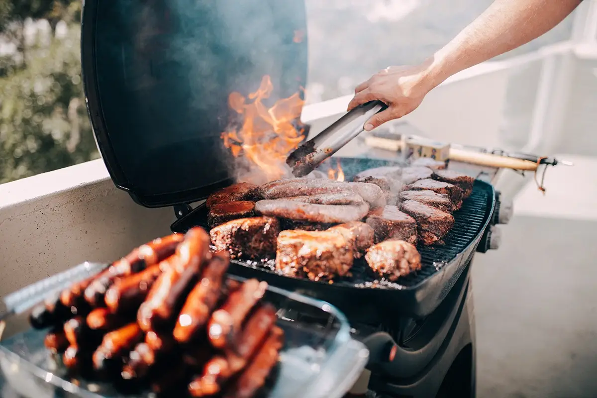 Quali cibi inquinano di più? Carne di manzo, agnello e formaggi sul podio