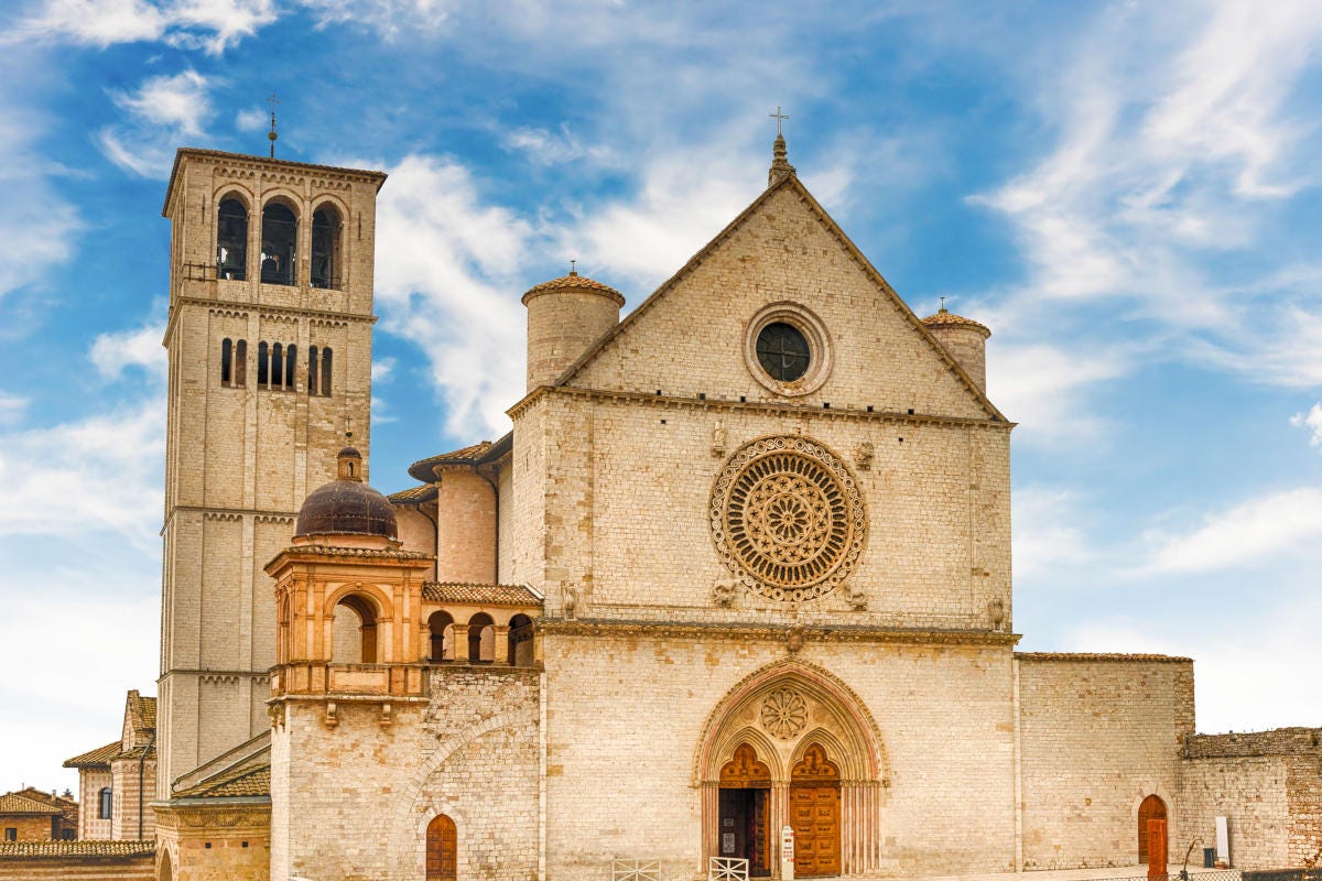 Nella lista delle cattedrali gotiche più maestose, l'Italia è presente anche con la Basilica di San Francesco d'Assisi 