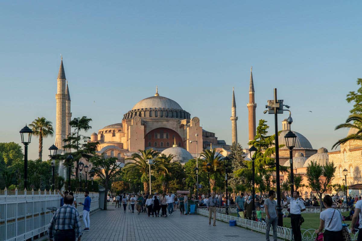 Sulle orme di Marco Polo: dai canali di Venezia e i bazar di Istanbul fino alla Cina