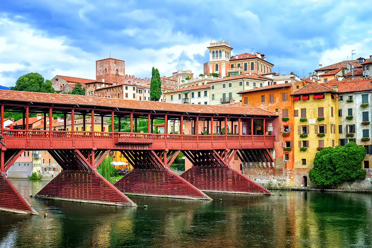 Bassano del Grappa, dove sono stati registrati due casi di variante indiana La variante indiana arriva in Veneto Tasso di positivit&agrave;&nbsp; al 5,8%