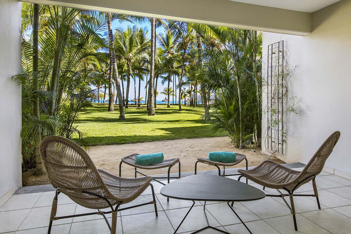 Victoria Beachcomber: camere rinnovate e servizi fronte mare a Mauritius
