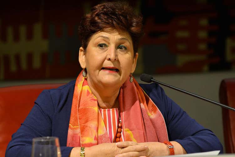 Teresa Bellanova («Attrattiva e strategica»L’agricoltura secondo Bellanova)