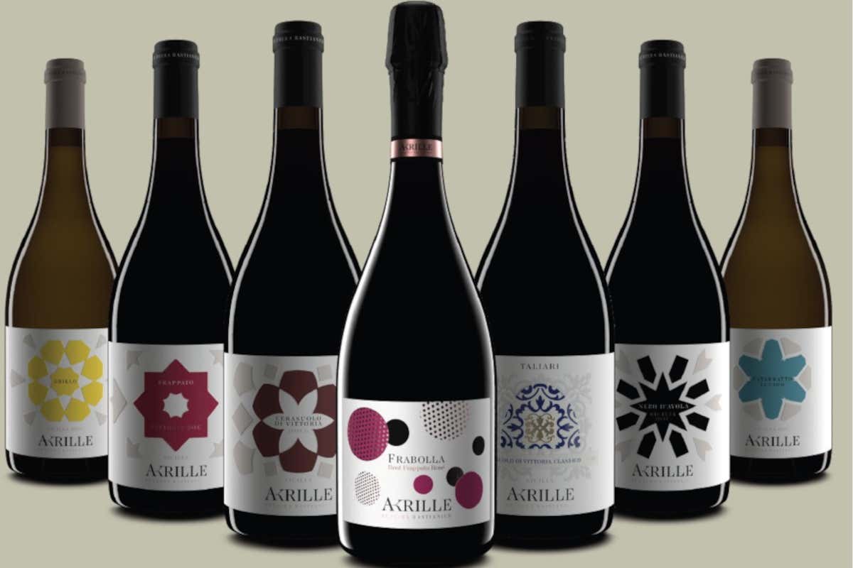 Le etichette dell'azienda vinicola Akrille
