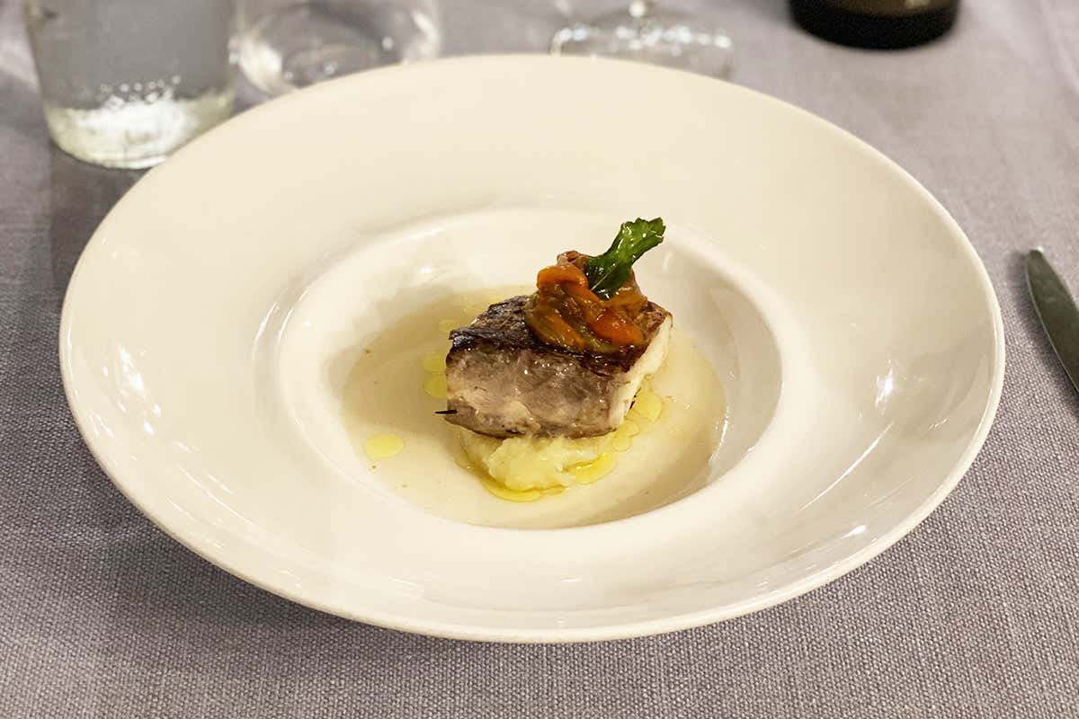 Un piatto del Menu benessere Al ristorante mangiando sano: spopola il menu benessere del Datterino