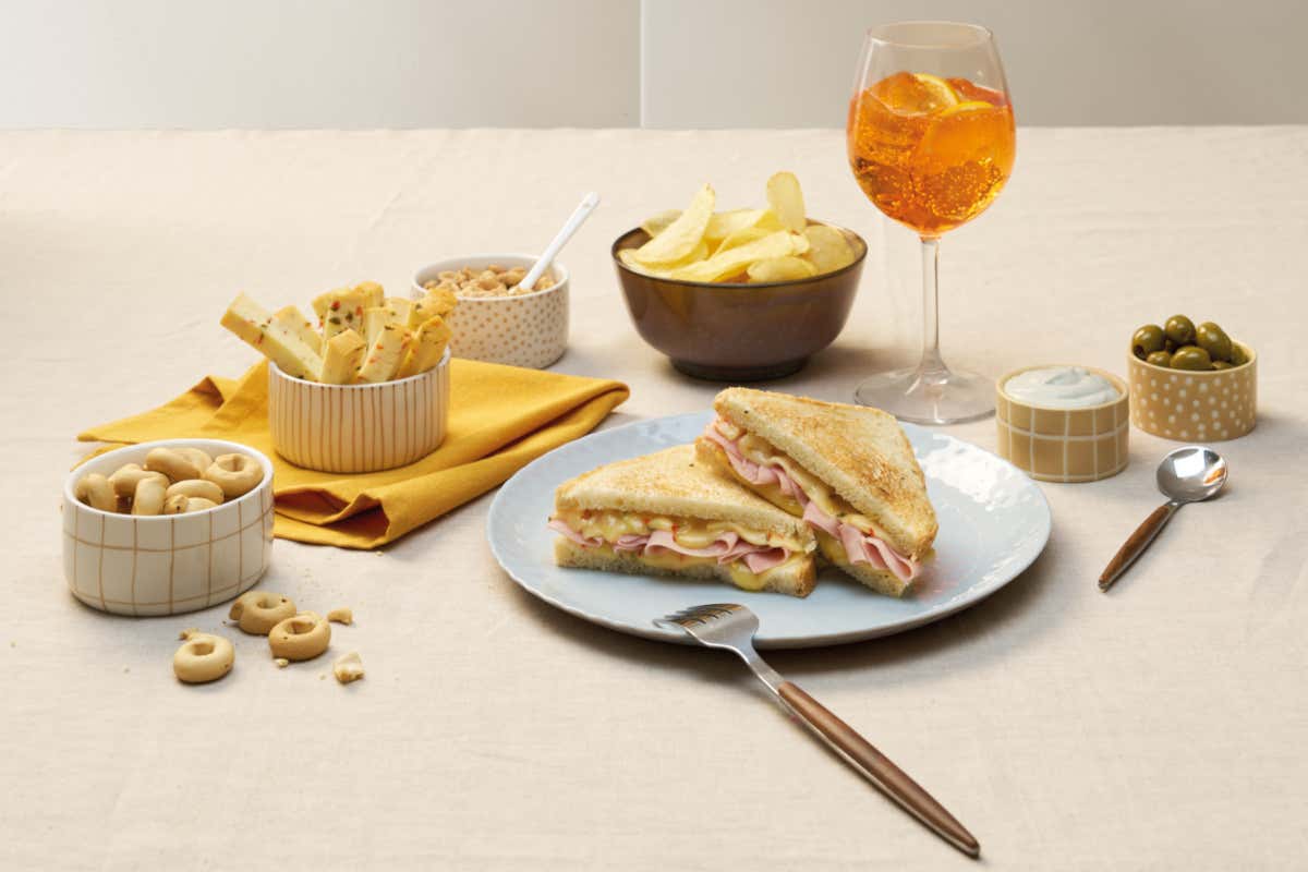 Smoked Cheese è ideale per arricchire aperitivi, panini e taglieri, snack e tartine