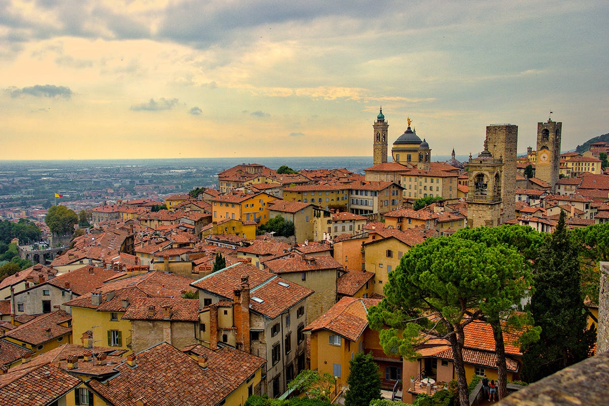 Bergamo, nella foto, e Brescia sono le Capitali italiane della cultura In viaggio lungo il 2023