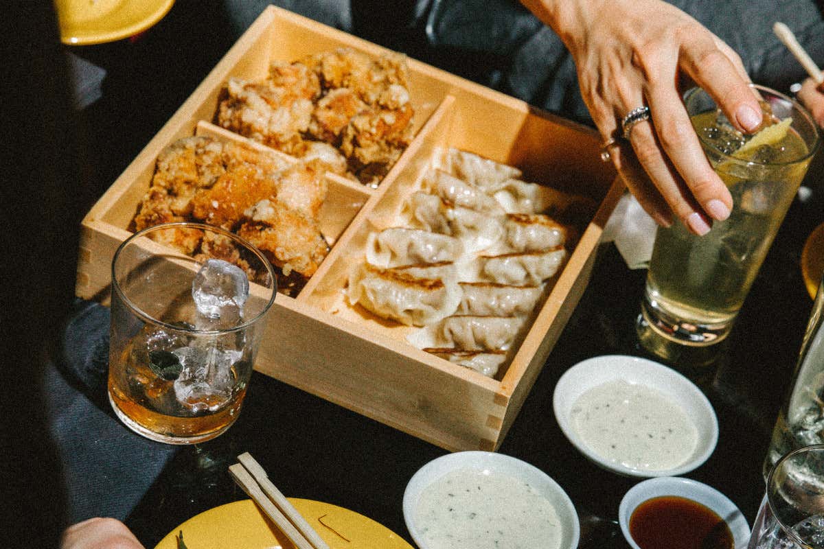 Ronin Robata porta nel centro di Milano l'antico rito dello Yakiniku