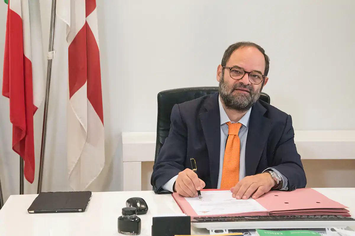 Bullone nel panino a scuola si &egrave; dimesso il presidente di Milano Ristorazione