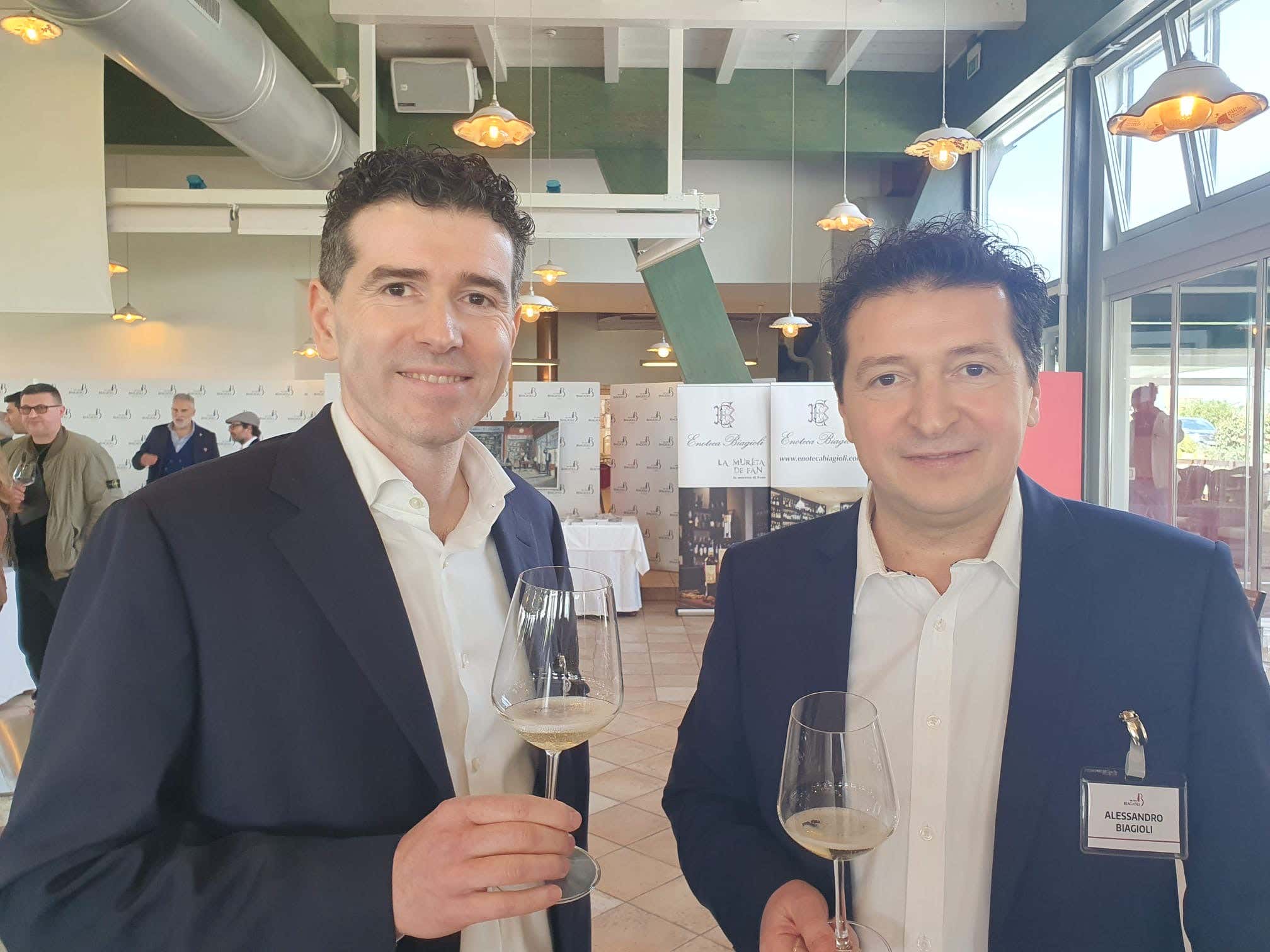 Il messaggio del Biagioli Wine Festival: un calice di vino rende più bella la cena (e la vita)