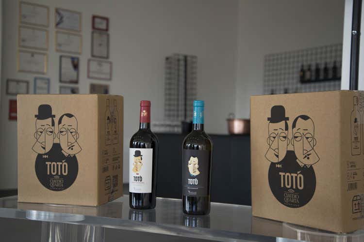 (Bianco e Rosso dalla Campania Arriva il vino dedicato a Totò) (Bianco e Rosso dalla Campania Arriva il vino dedicato a Totò)