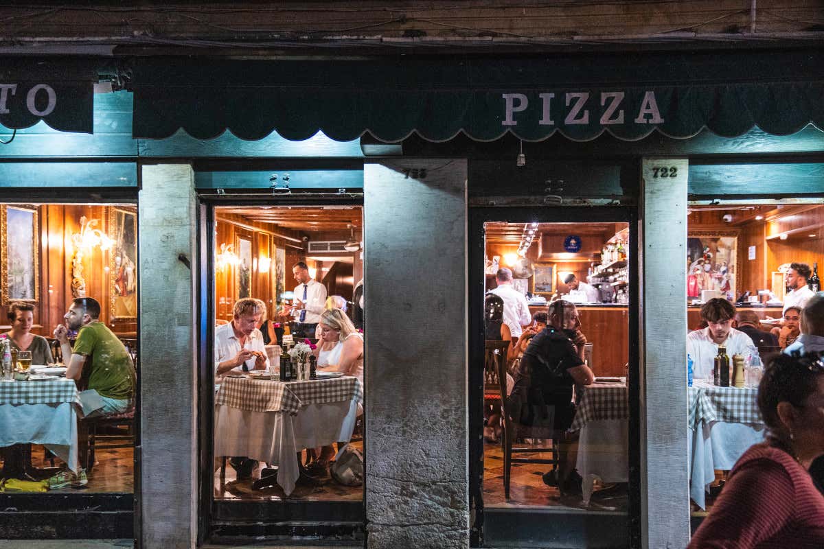 Riva Rialto unisce cucina di mare freschissima e design tra classico e moderno