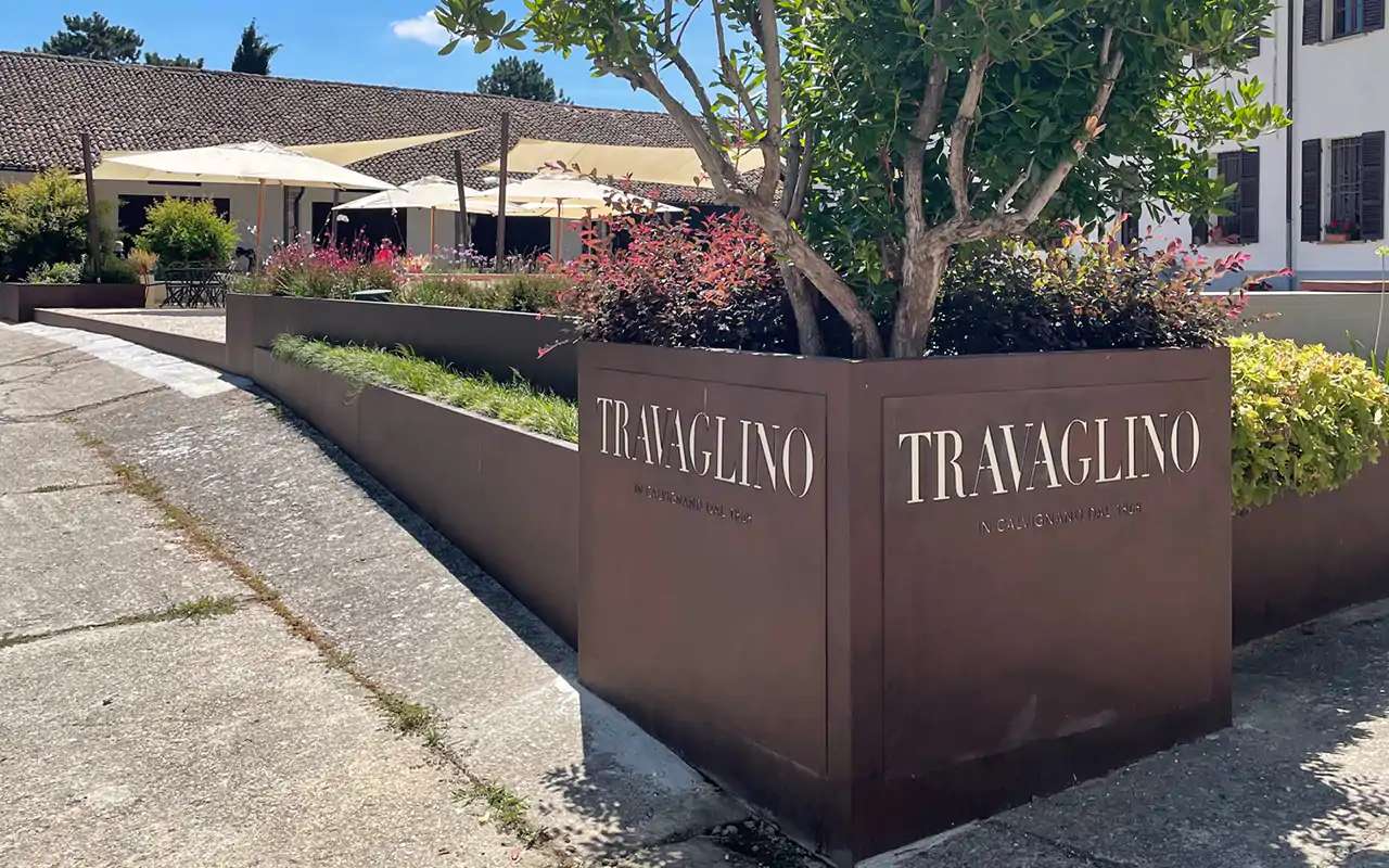 Tenuta Travaglino Tenuta Travaglino inaugura la terza Panchina Gigante dell'Oltrep&ograve;