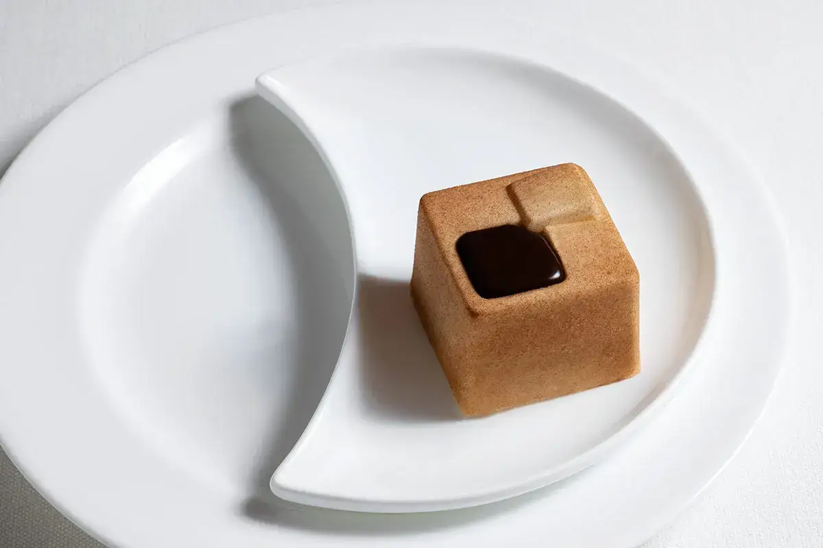Cubo ai due cioccolati Bindi,&nbsp;un viaggio nel mondo del dessert a tutto tondo