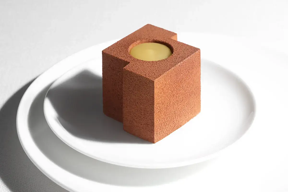 Geometria di cioccolato e pere Bindi,&nbsp;un viaggio nel mondo del dessert a tutto tondo