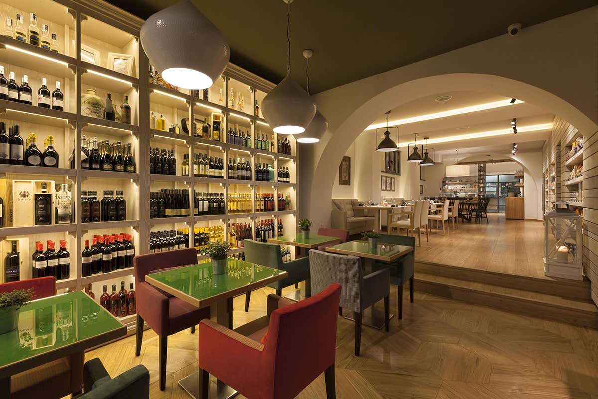 Bioesserì di Brera A Milano si celebra il compleanno del gruppo Bioesserì Bioesserì di Brera A Milano si celebra il compleanno del gruppo Bioesserì