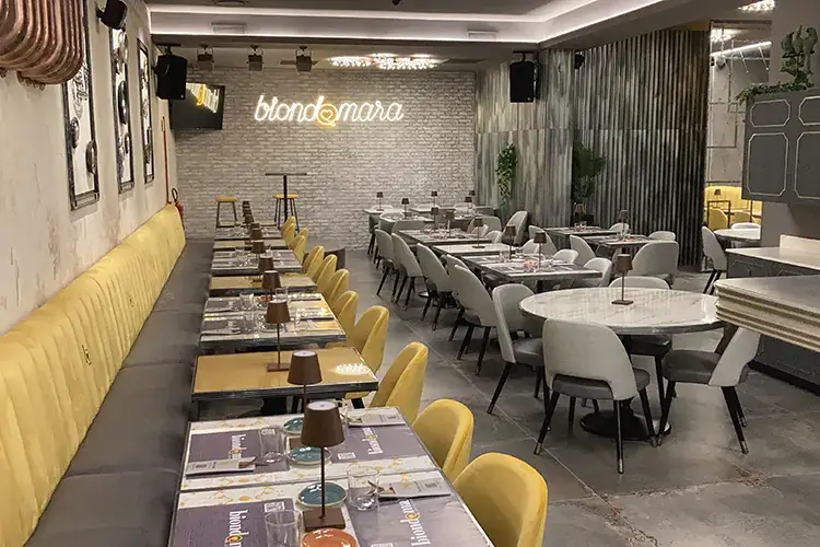 L'interno di Biondamara Altro che il solito pub, Biondamara rivoluzione l'abbinata birra e cibo