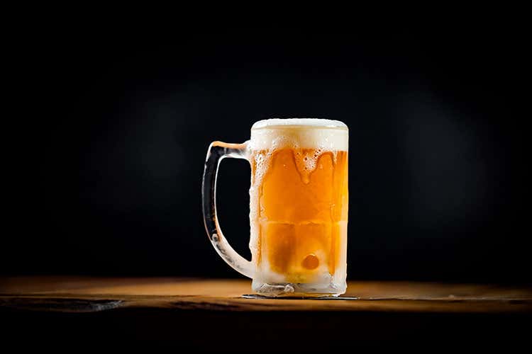 La chiusura dei locali penaliza tutta la filiera - Il crollo della birra nel 2020 In fumo 1,6 miliardi in 6 mesi La chiusura dei locali penaliza tutta la filiera - Il crollo della birra nel 2020 In fumo 1,6 miliardi in 6 mesi