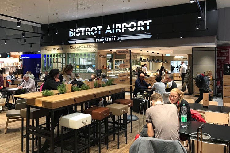 (Bistrot, format di gastronomia moderna Con Autogrill all'aeroporto di Francoforte)