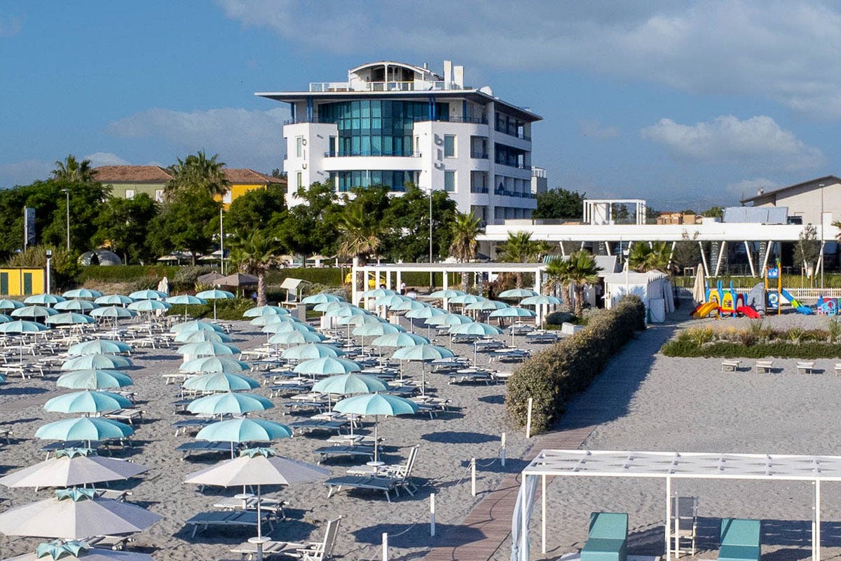 Vacanze indimenticabili: la nuova stagione estiva all'Hotel Blu Suite Resort & Spa