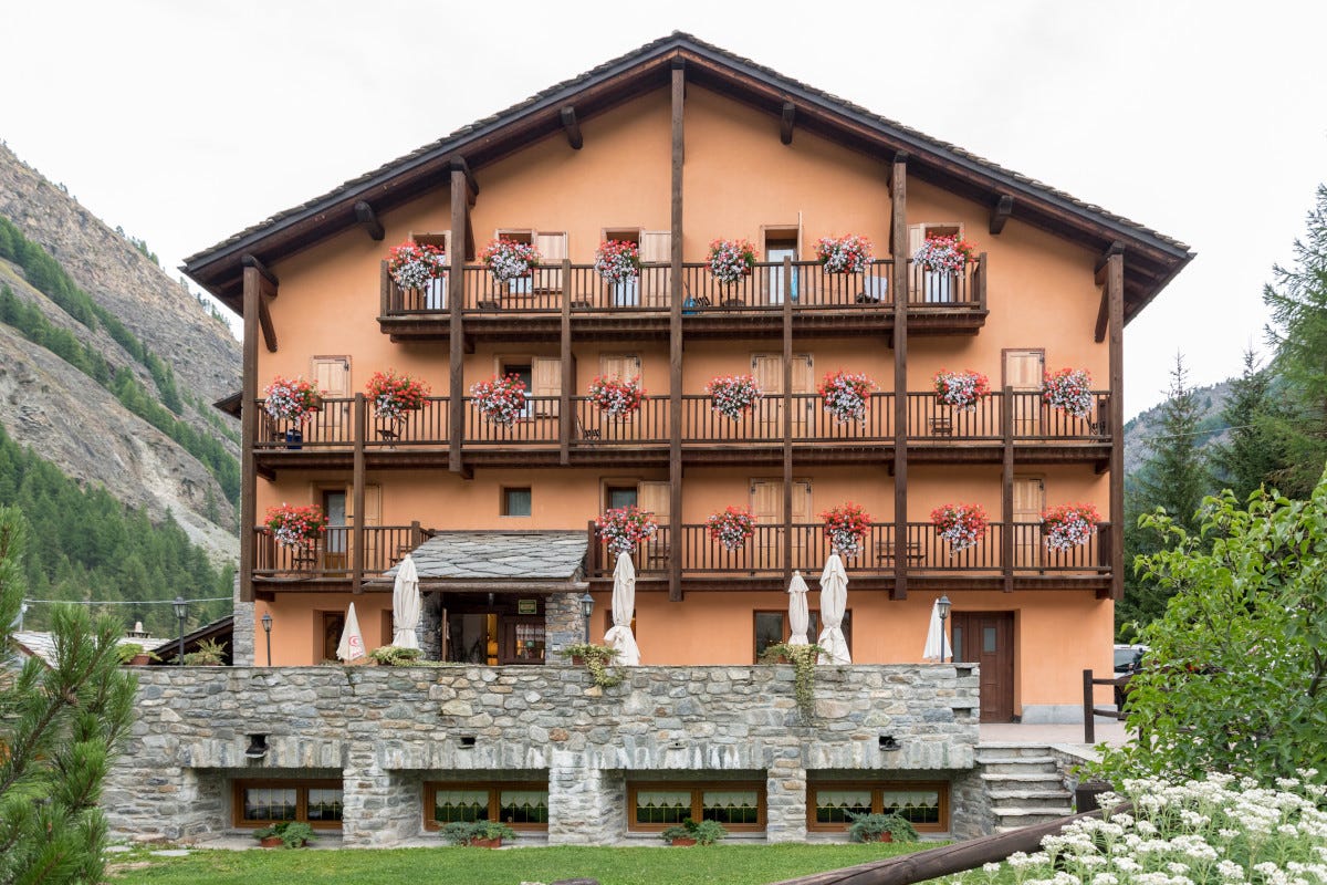 Affitti brevi, gli enti locali fanno da soli: anche la Valle d'Aosta si autoregola