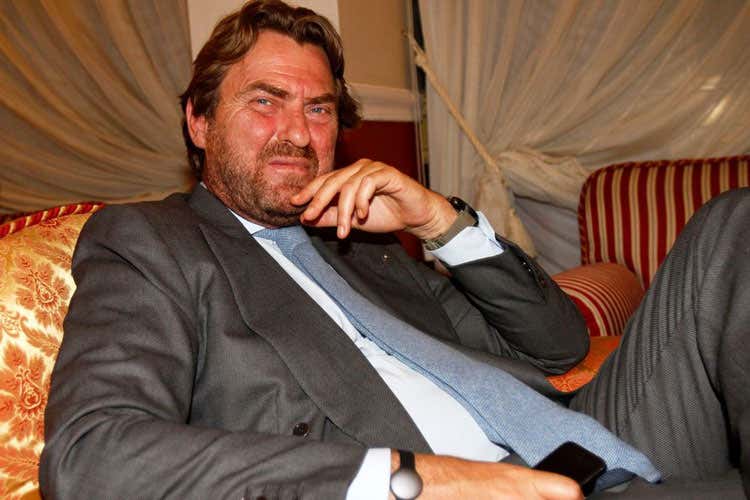 Bernabò Bocca - Più italiani a casa che in vacanza E il turismo perde altri 7,5 miliardi