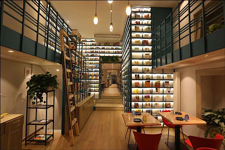 L'interno del locale di via Paolo Sarpi a Milano (Omaggio al Capodanno cinese Al Bokok arrivano due nuovi bao)