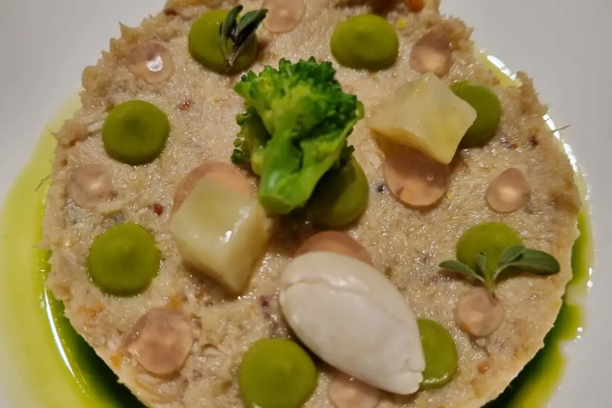 Insalata di gallina in carpione Le Pentole Agnelli raccontate all'Accademia Italiana della Cucina di Bergamo